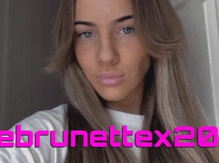 Petitebrunettex20